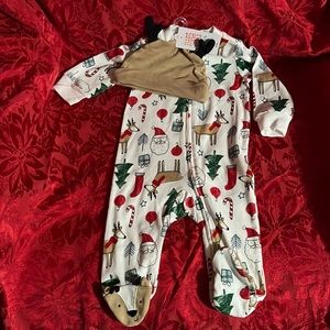 Christmas toddler/infant pajamas Carter’s new with tags.